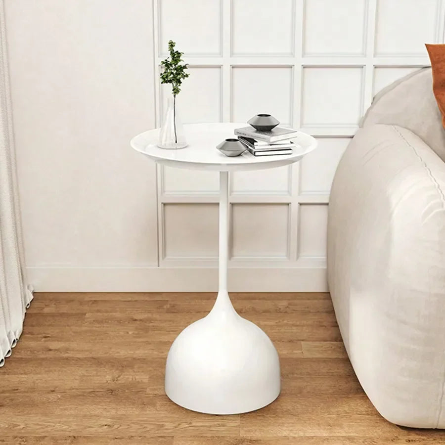 Table d'appoint scandinave moderne et élégante - Image 6