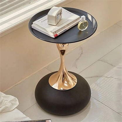 Table d'appoint élégante au design raffiné - Image 5