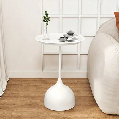 Table d'appoint scandinave moderne et élégante - Image 6